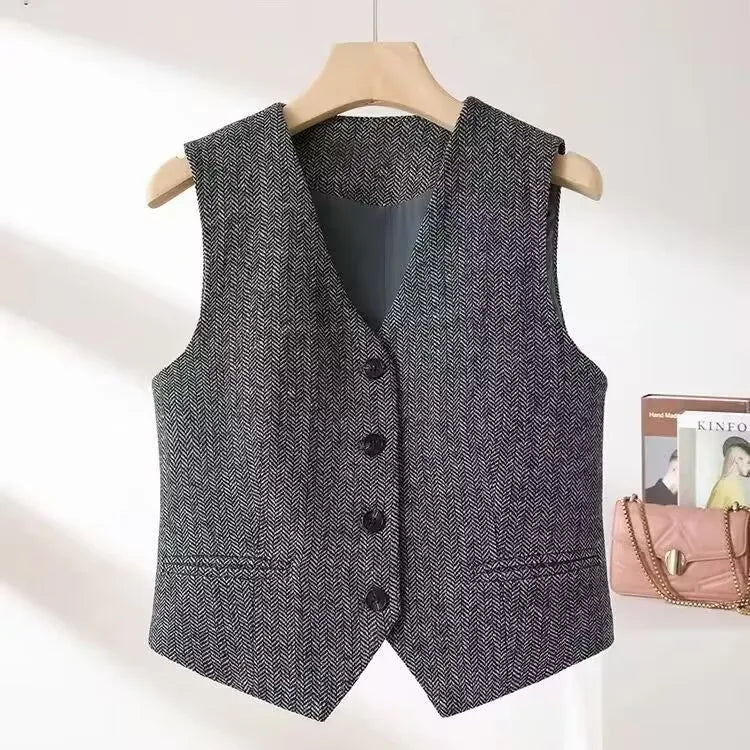Vintage V-neck Casual Vest Jacket Women British Style Loose Sleeveless Waistcoat 2025 New Spring Summer Buttons Ladies Outwear VELNIX
